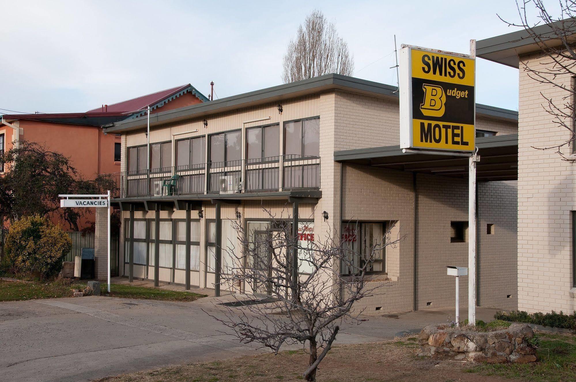 The Swiss Motel Cooma Exterior photo